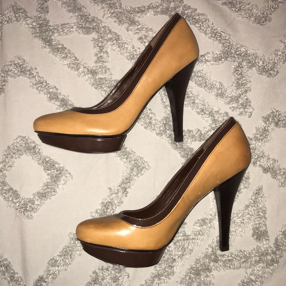 BCBC brown pumps